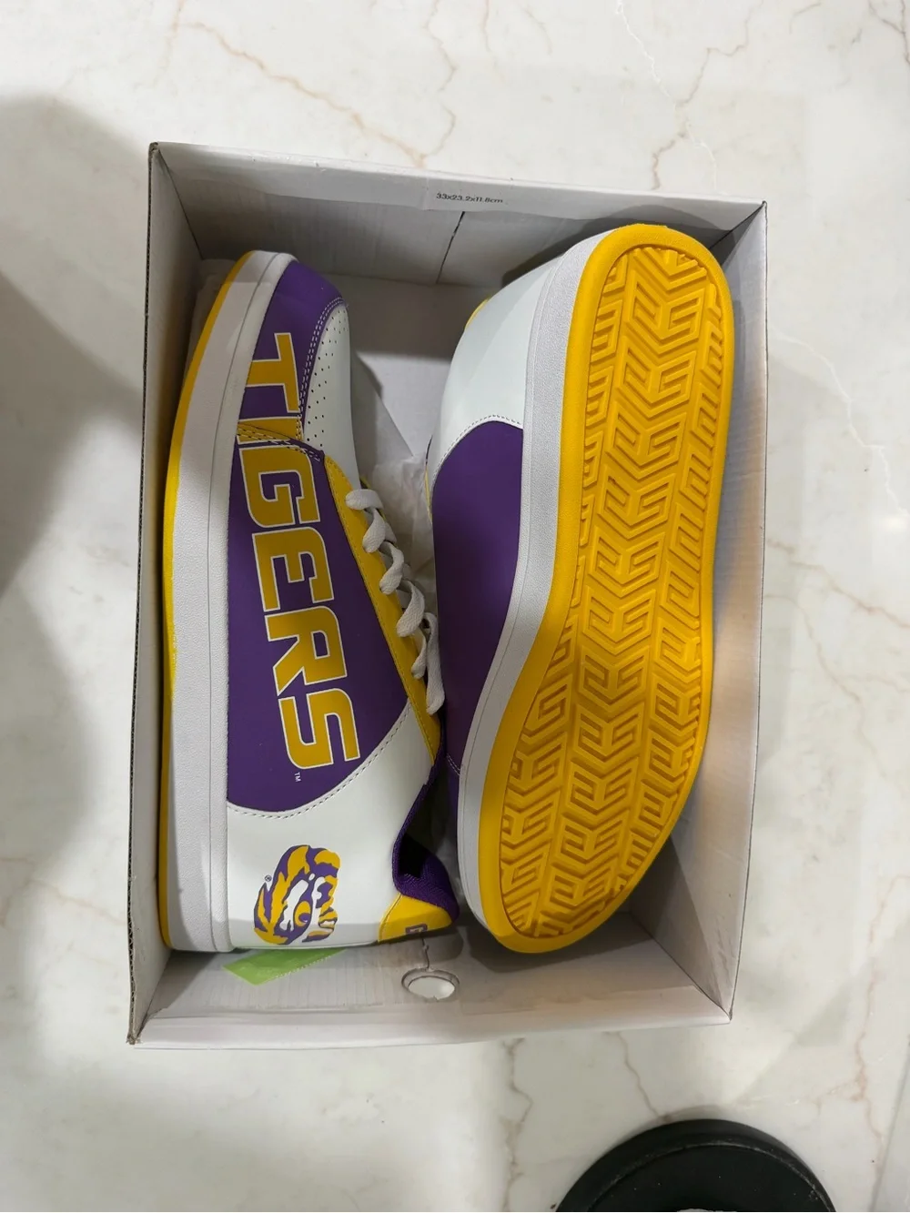 Men's Purple and Yellow Team Graphic Sneakers